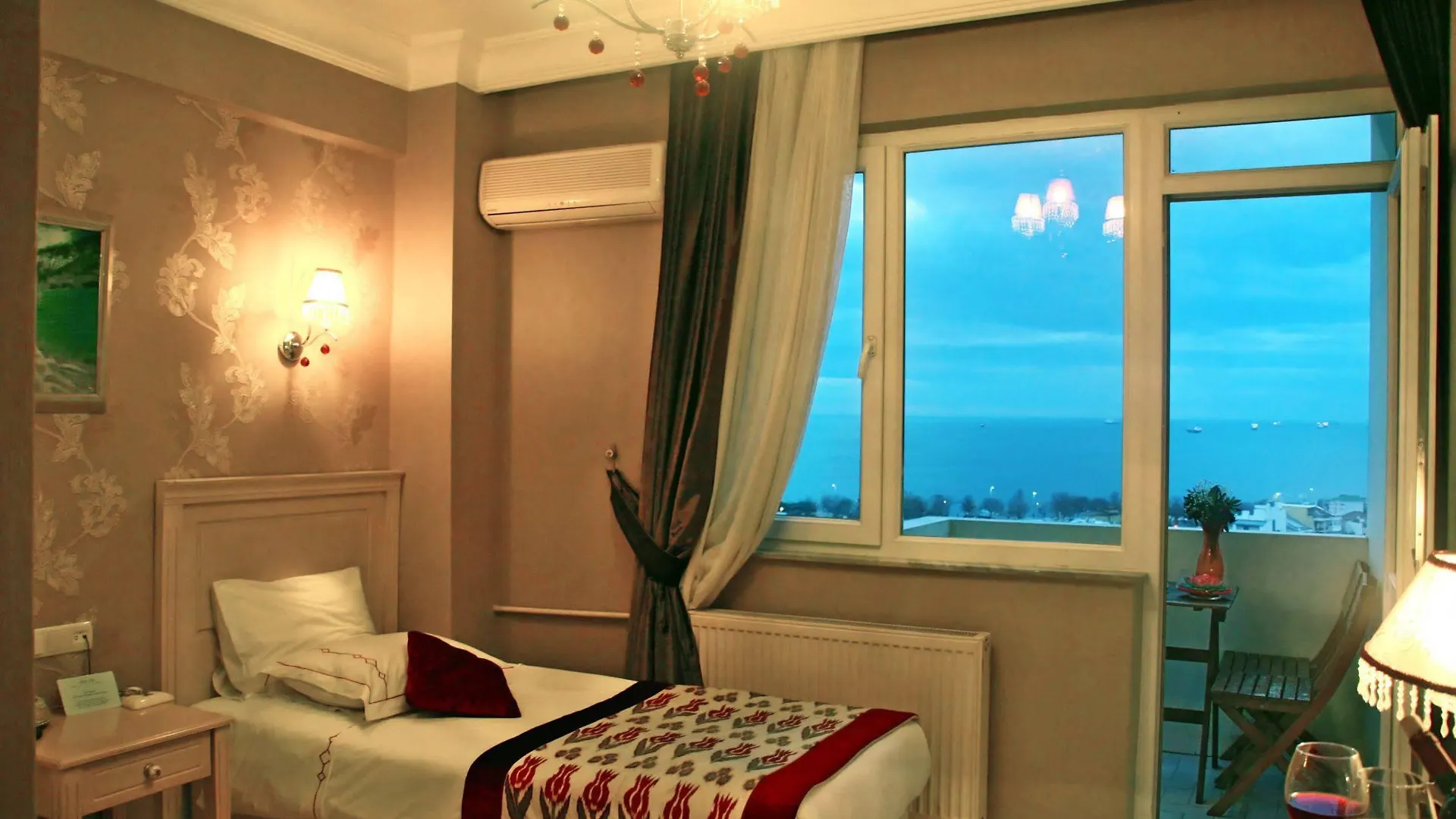 Divas Silver Istanbul Turcia